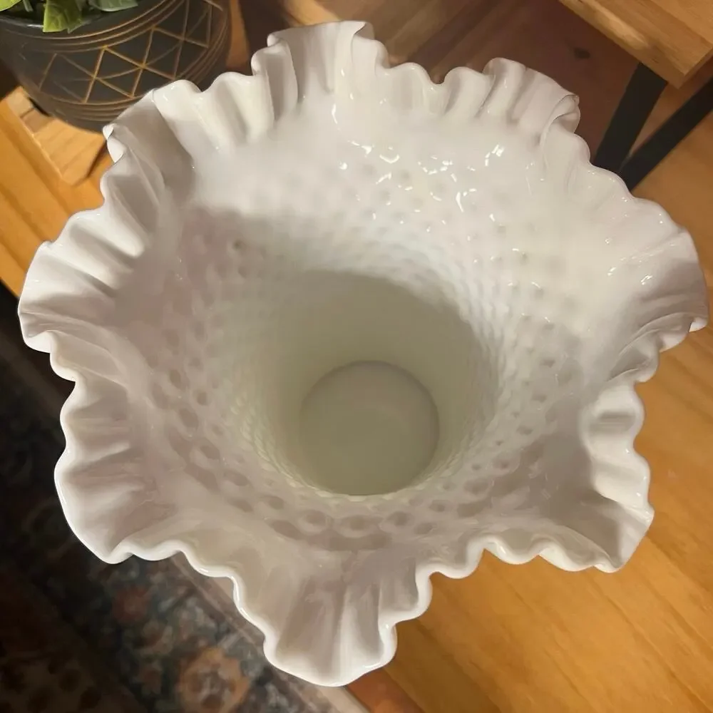 Vintage Fenton Hobnail 8” Doible Crimped Vase